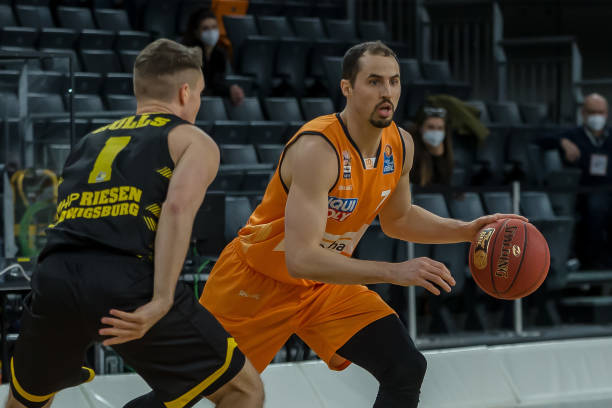 更是职场人 更是职场人