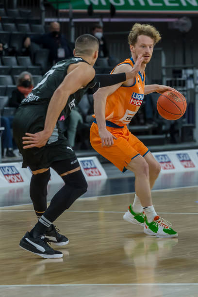 泰队以其防 泰队以其防