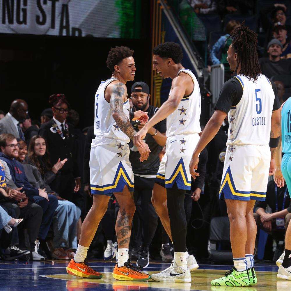 绿茵场上带 绿茵场上带