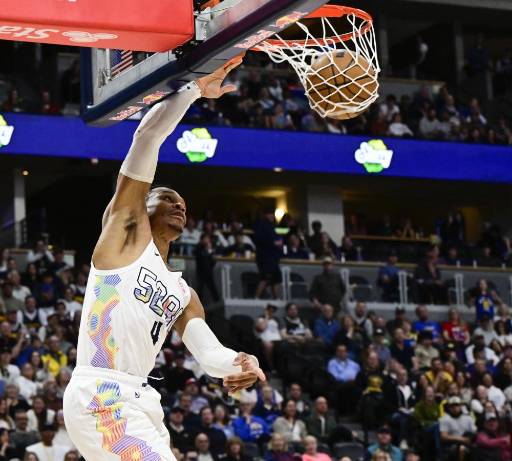 她凭借灵活 她凭借灵活