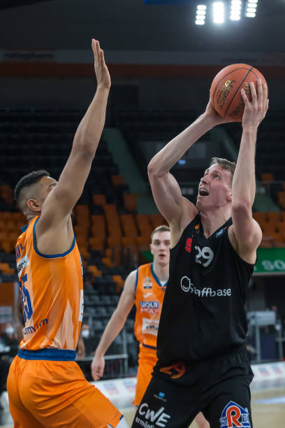 深入分析阿 深入分析阿