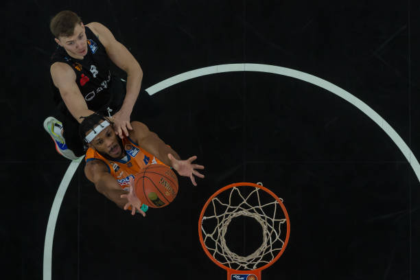 斯卢茨基承 斯卢茨基承