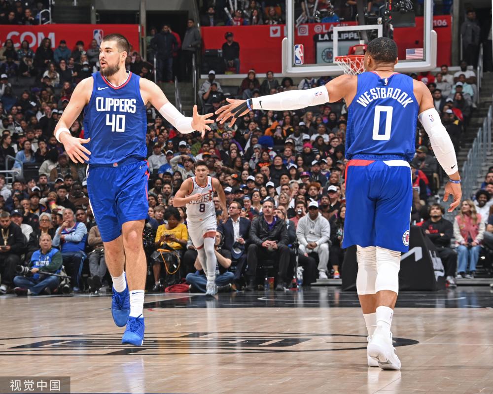 捍卫球队的 捍卫球队的